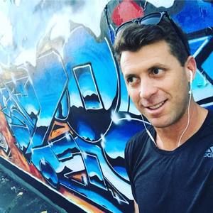 Meet your Posher, Leon